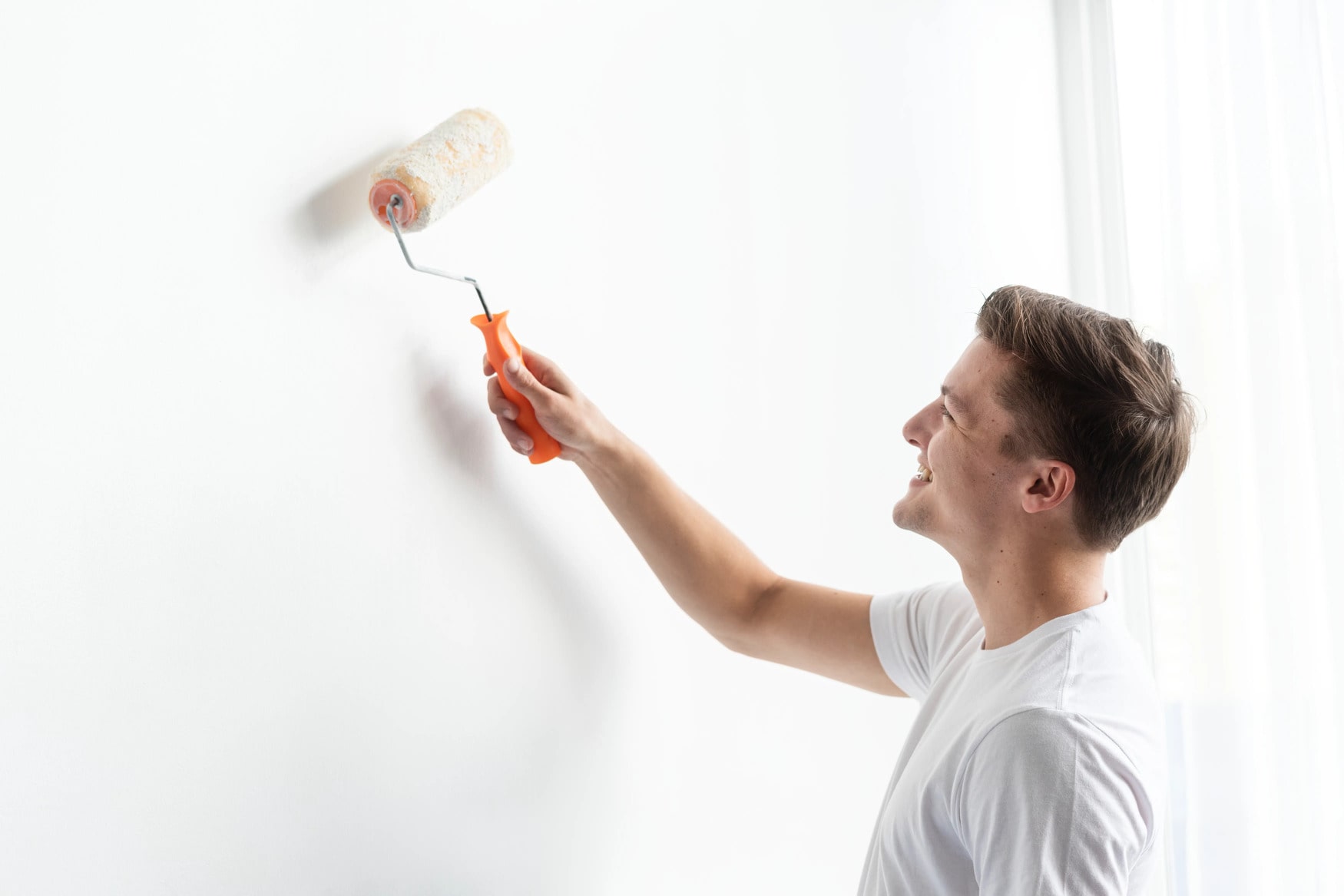 Pintor trabajando — Fremli
