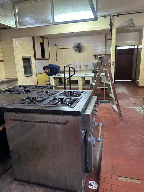 Cocina industrial en obra — Fremli