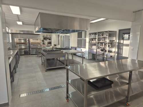 Cocina industrial terminada — Fremli